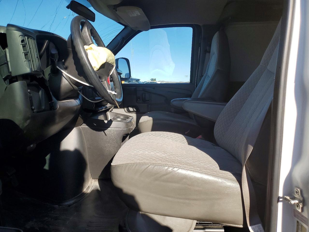 2006 Chevrolet Express 1500 Utility / Service Van