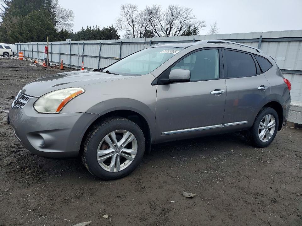 2012 Nissan Rogue s