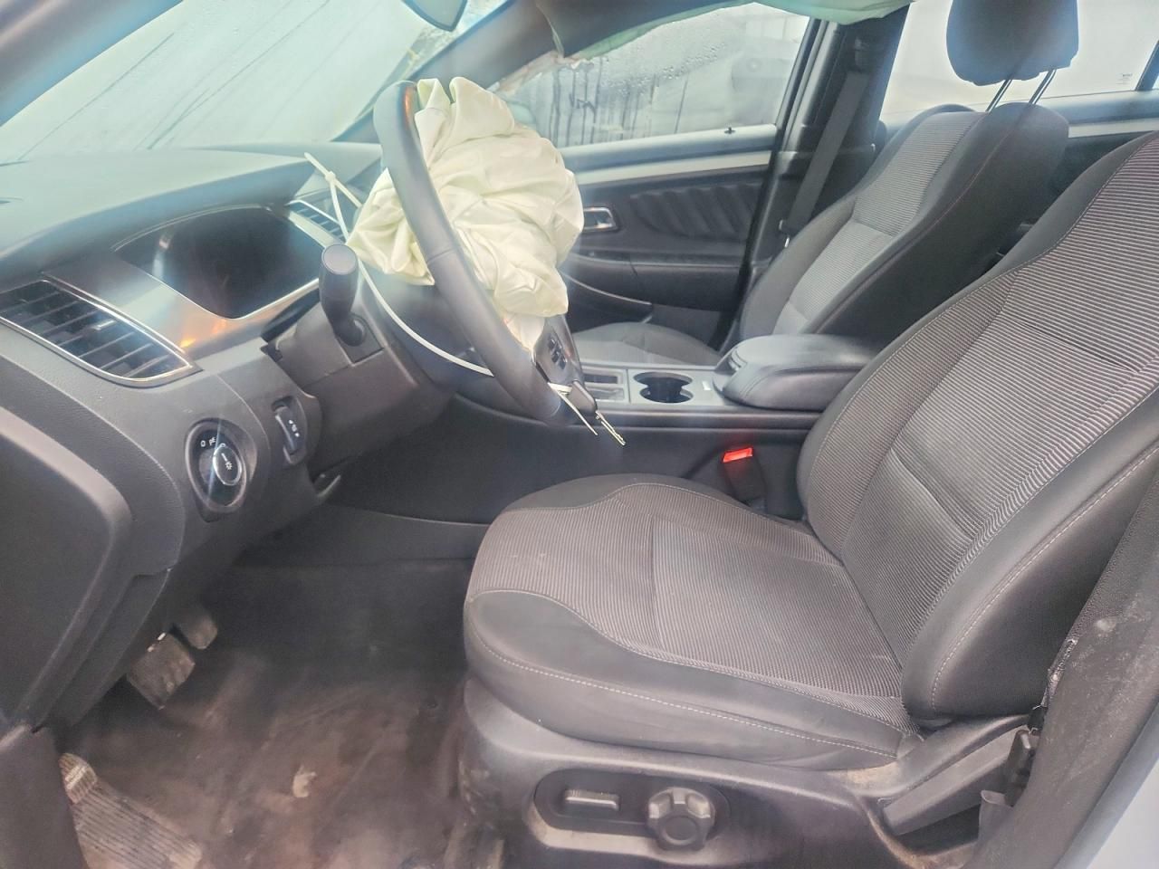 2018 Ford Taurus sel