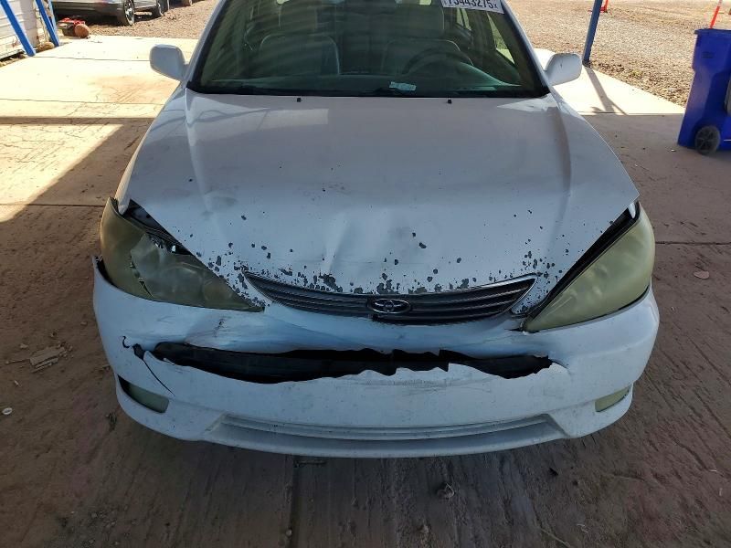 2005 Toyota Camry le