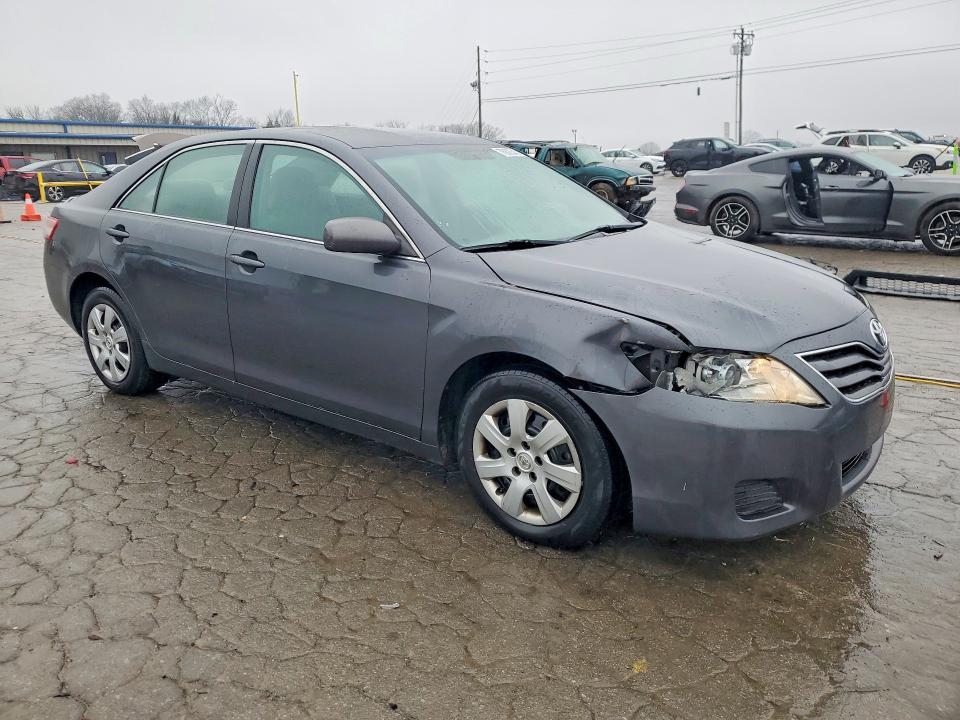 2010 Toyota Camry le