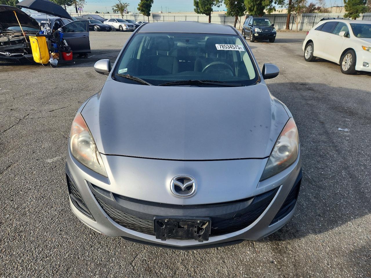 2011 Mazda 3 I