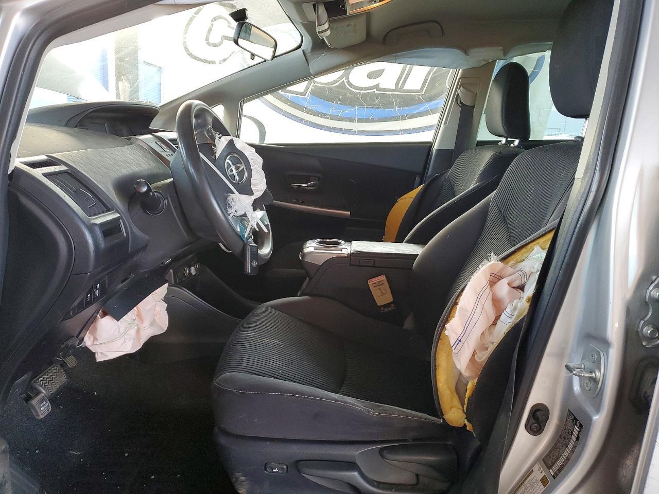 2015 Toyota Prius v