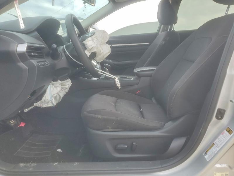 2022 Niss Altima 2.5 sv