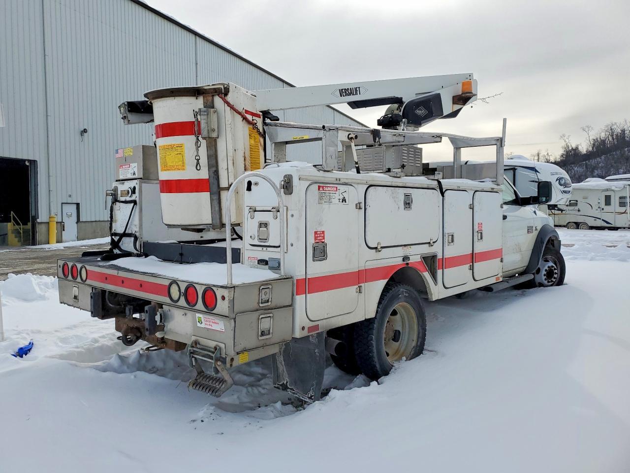 2012 Dodge RAM Chassis Cab Bucket Truck