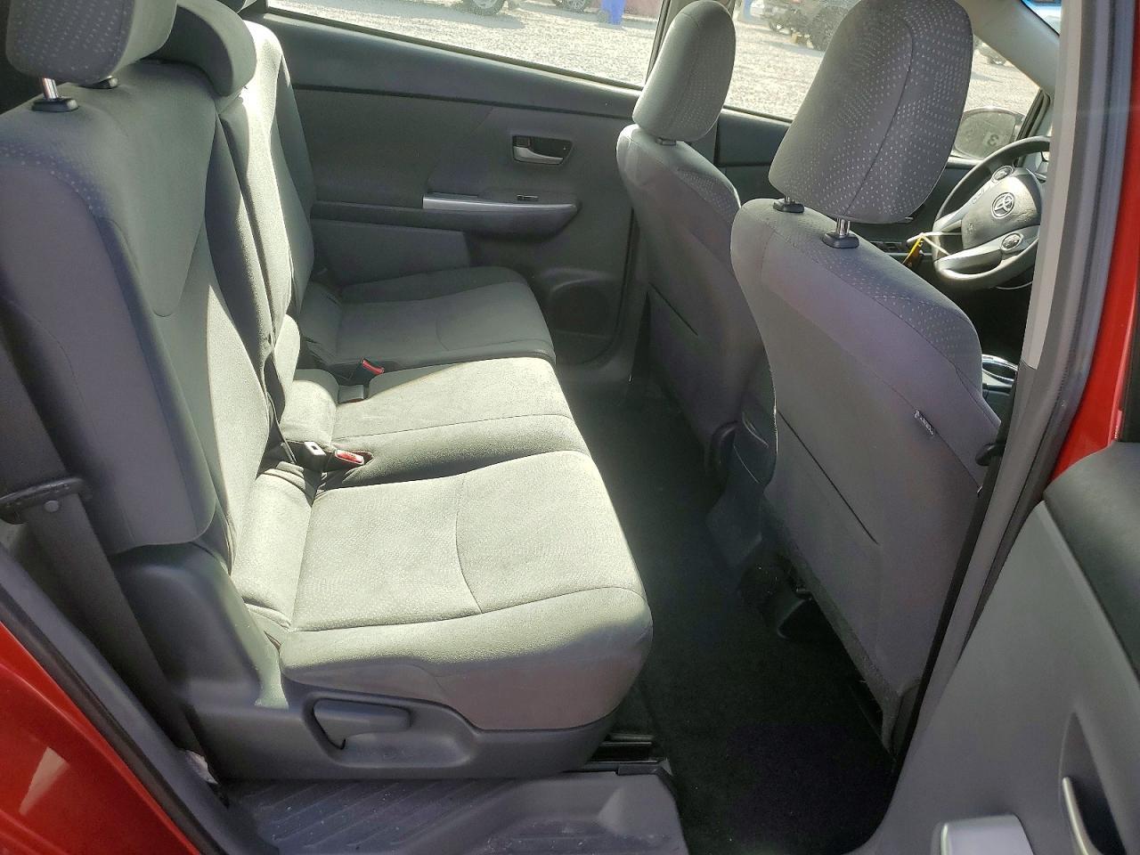 2013 Toyota Prius v