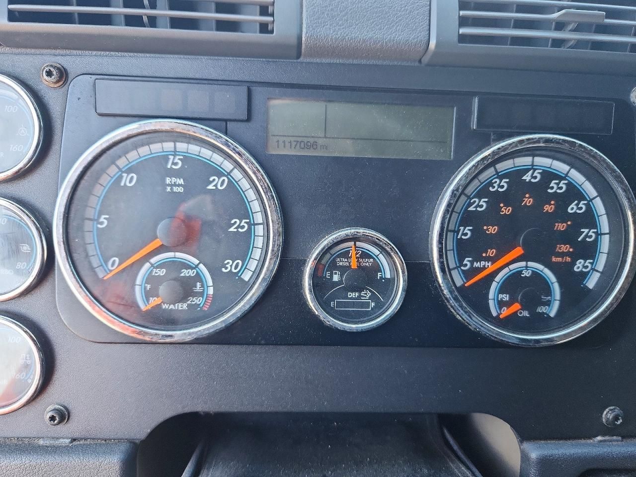 2016 Freightliner Cascadia 125 Semi Truck