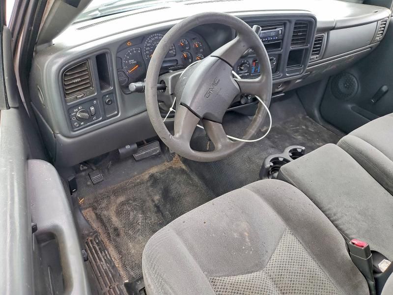 2005 GMC New Sierra C1500