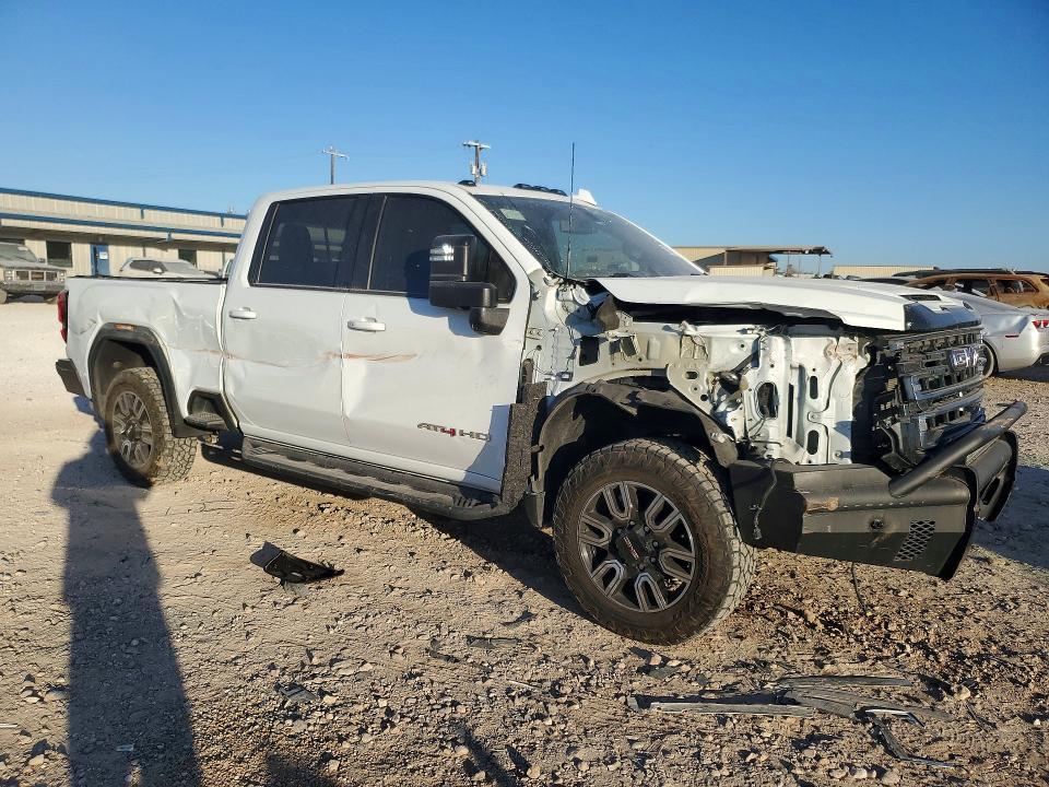 2022 GMC Sierra K2500 AT4