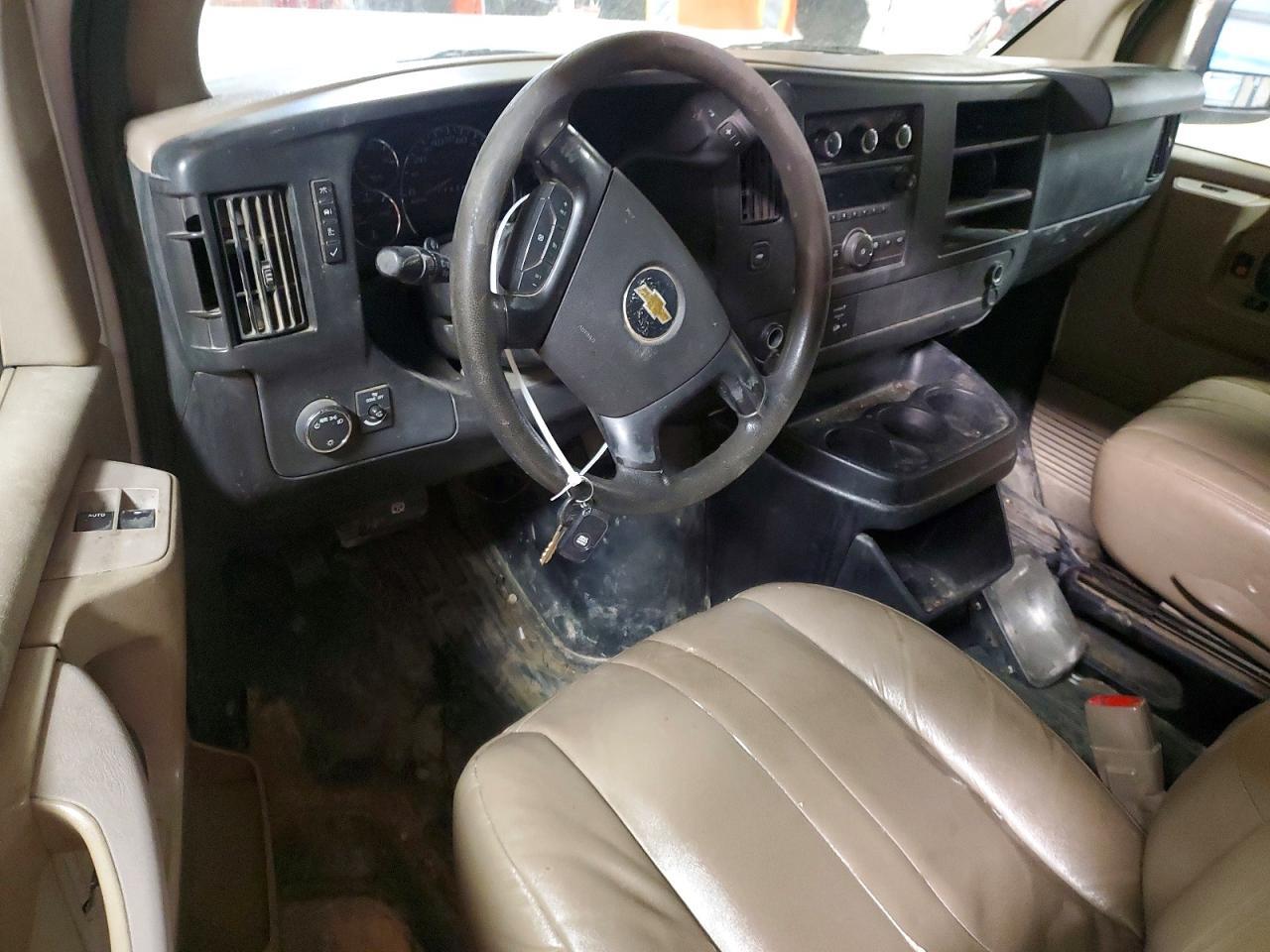 2014 Chev Express G2500