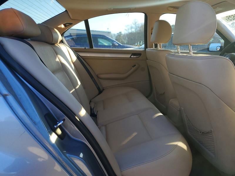 2004 BMW 325 i