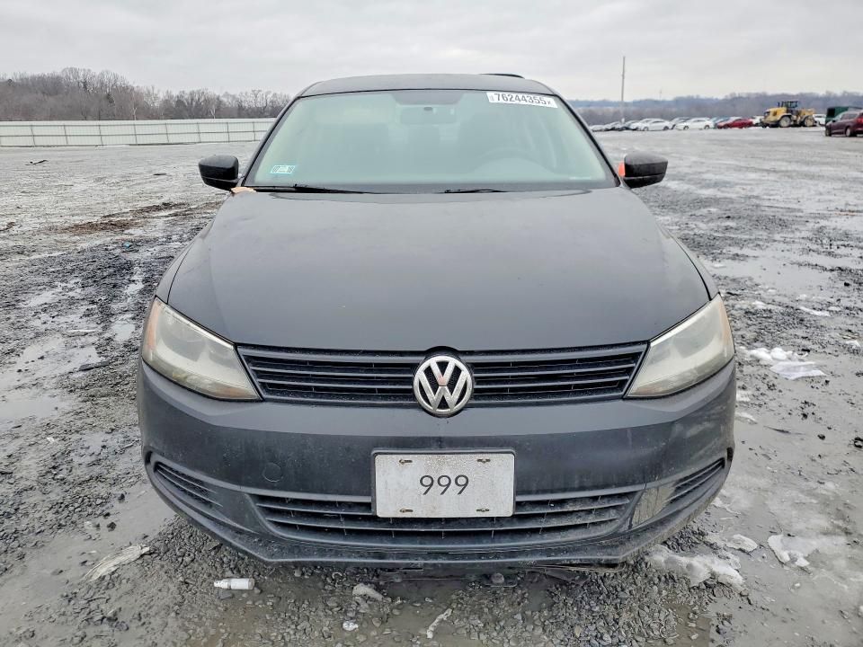 2013 Volkswagen Jetta Base
