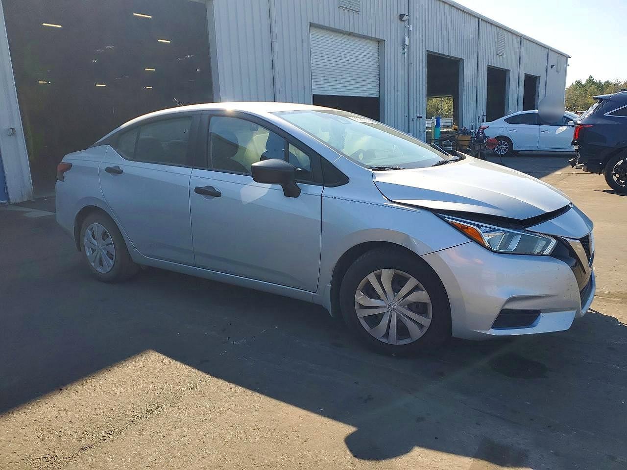 2020 Nissan Versa s