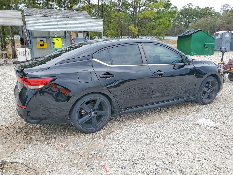 2023 Nissan Sentra sr