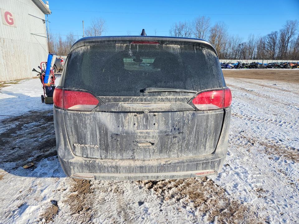 2020 Chrysler Pacifica Touring