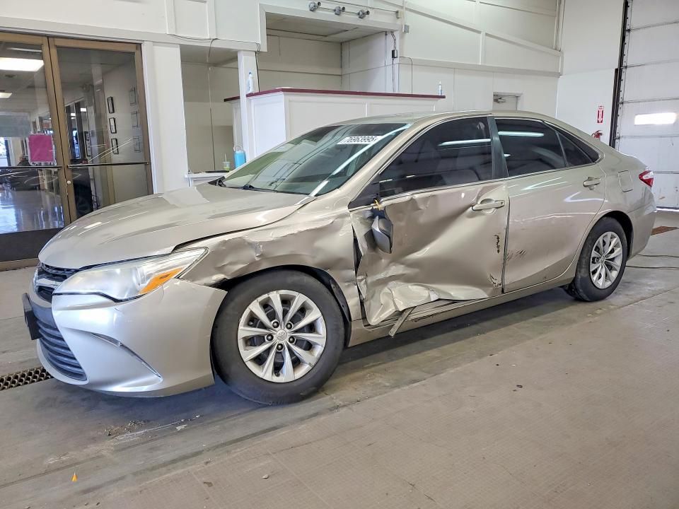 2016 Toyota Camry le