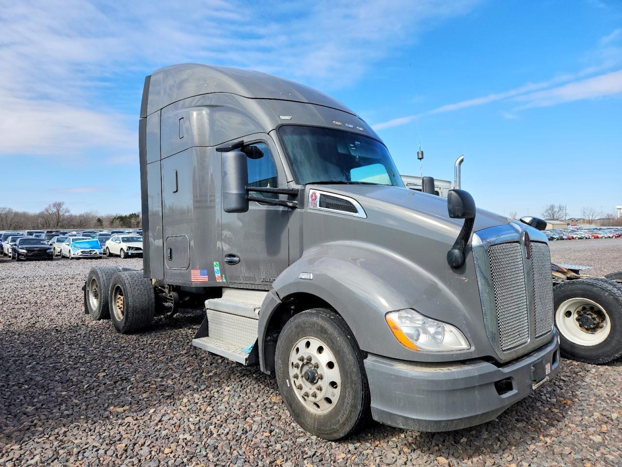 2019 Kenworth Constructi-Semi Truck