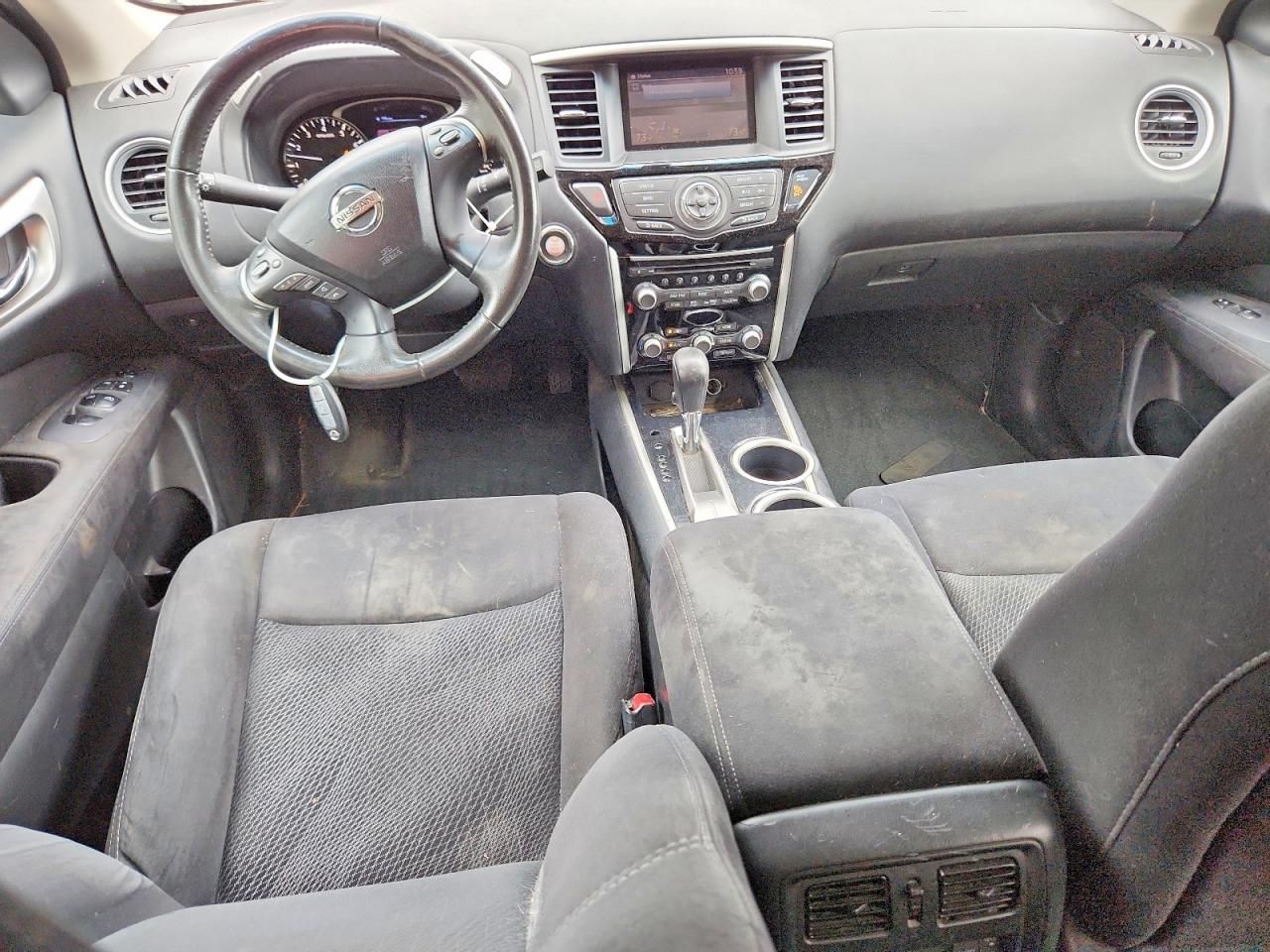 2014 Nissan Pathfinder s