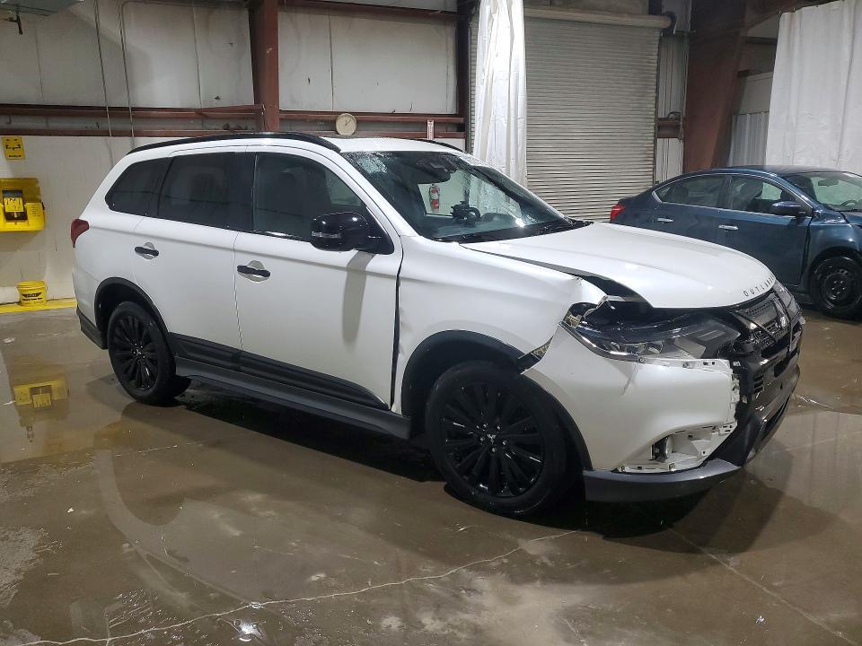 2020 Mitsubishi Outlander se