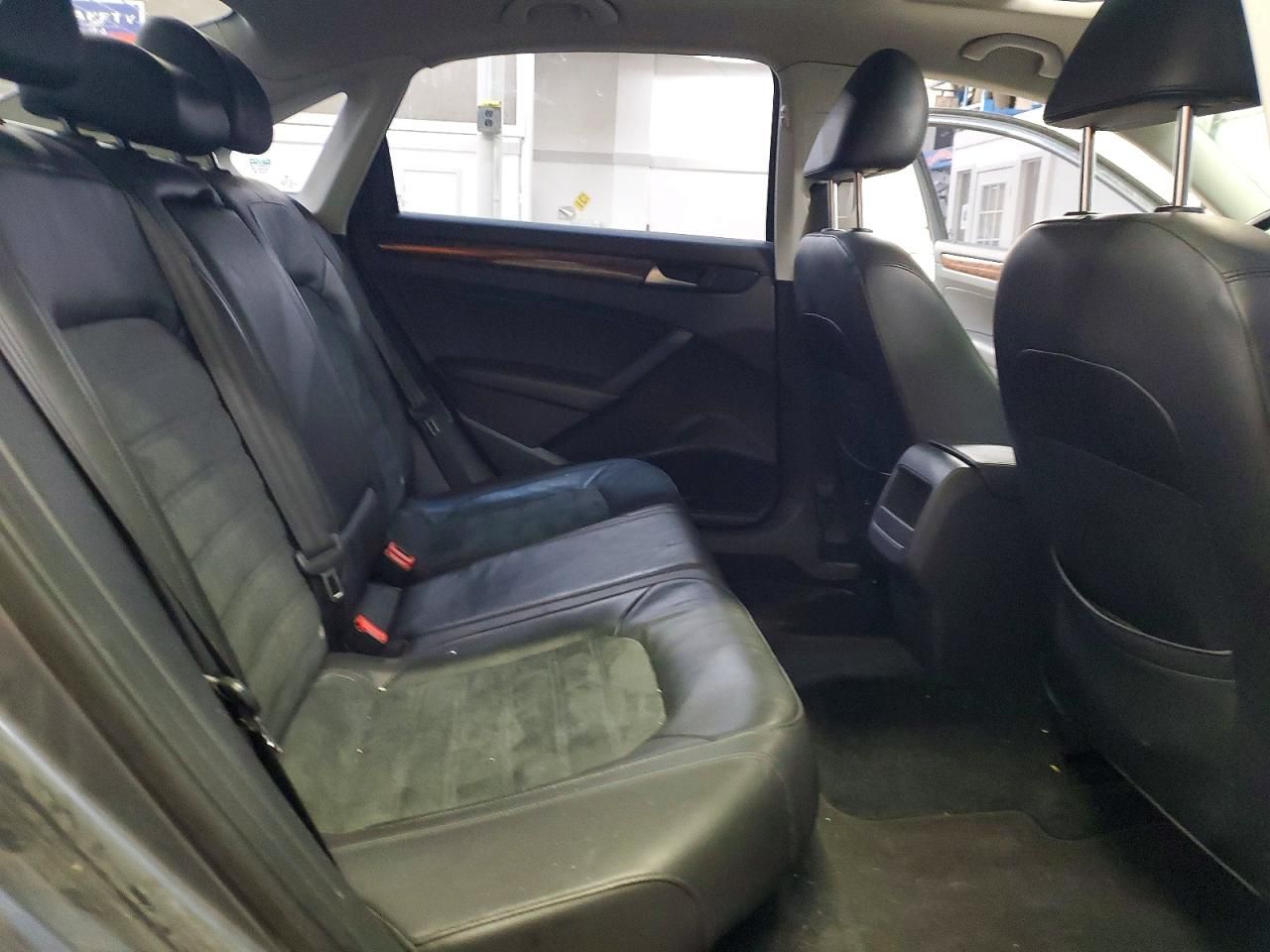 2012 Volkswagen Passat sel