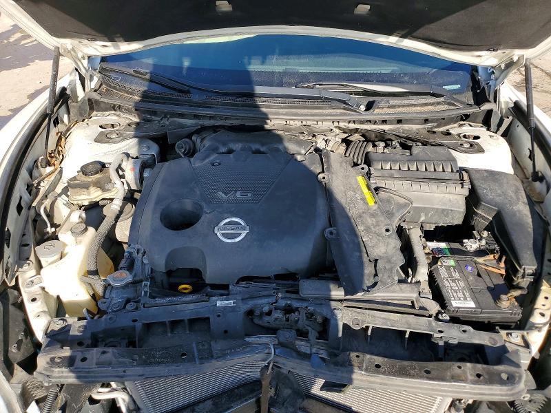 2012 Nissan Maxima s