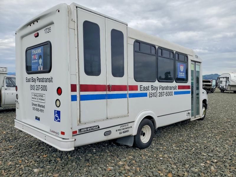 2017 Ford Econoline-bus