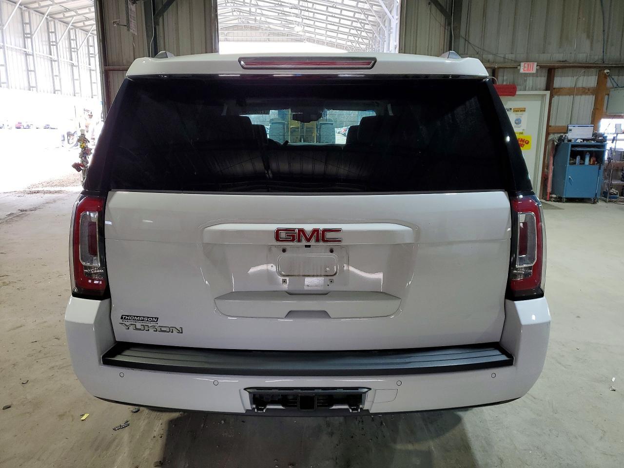 2017 GMC Yukon slt