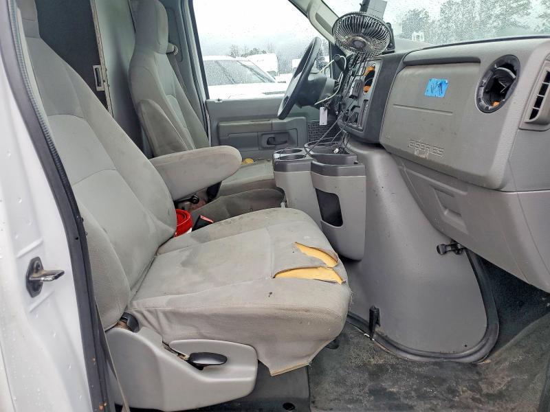2016 Ford E450 box Truck