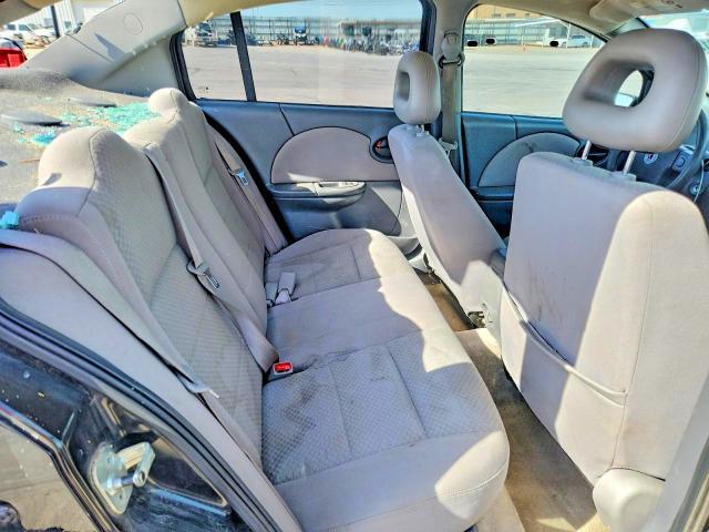 2005 Saturn Ion Level 2