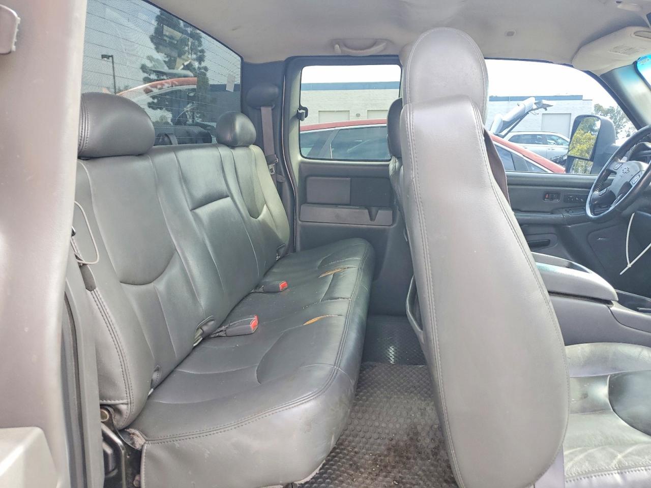 2005 Chevrolet Silverado C2500 Heavy Duty