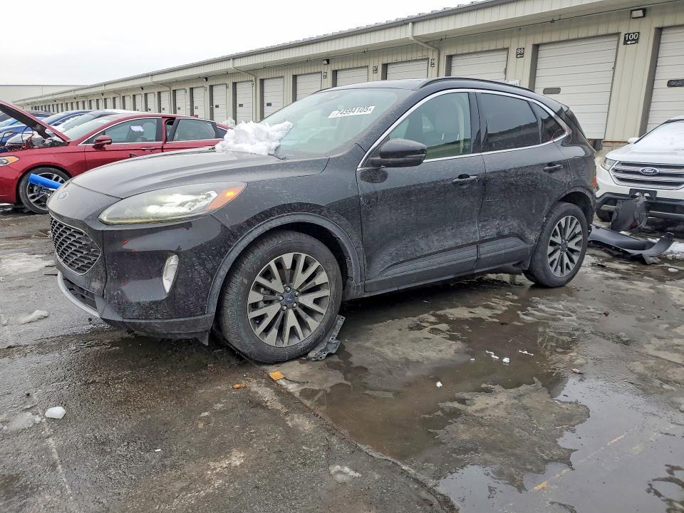 2020 Ford Escape Titanium
