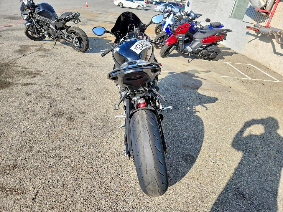 2025 BMW S 1000 RR