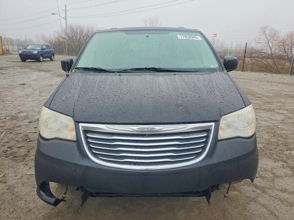 2014 Chrysler Town & Country Touring