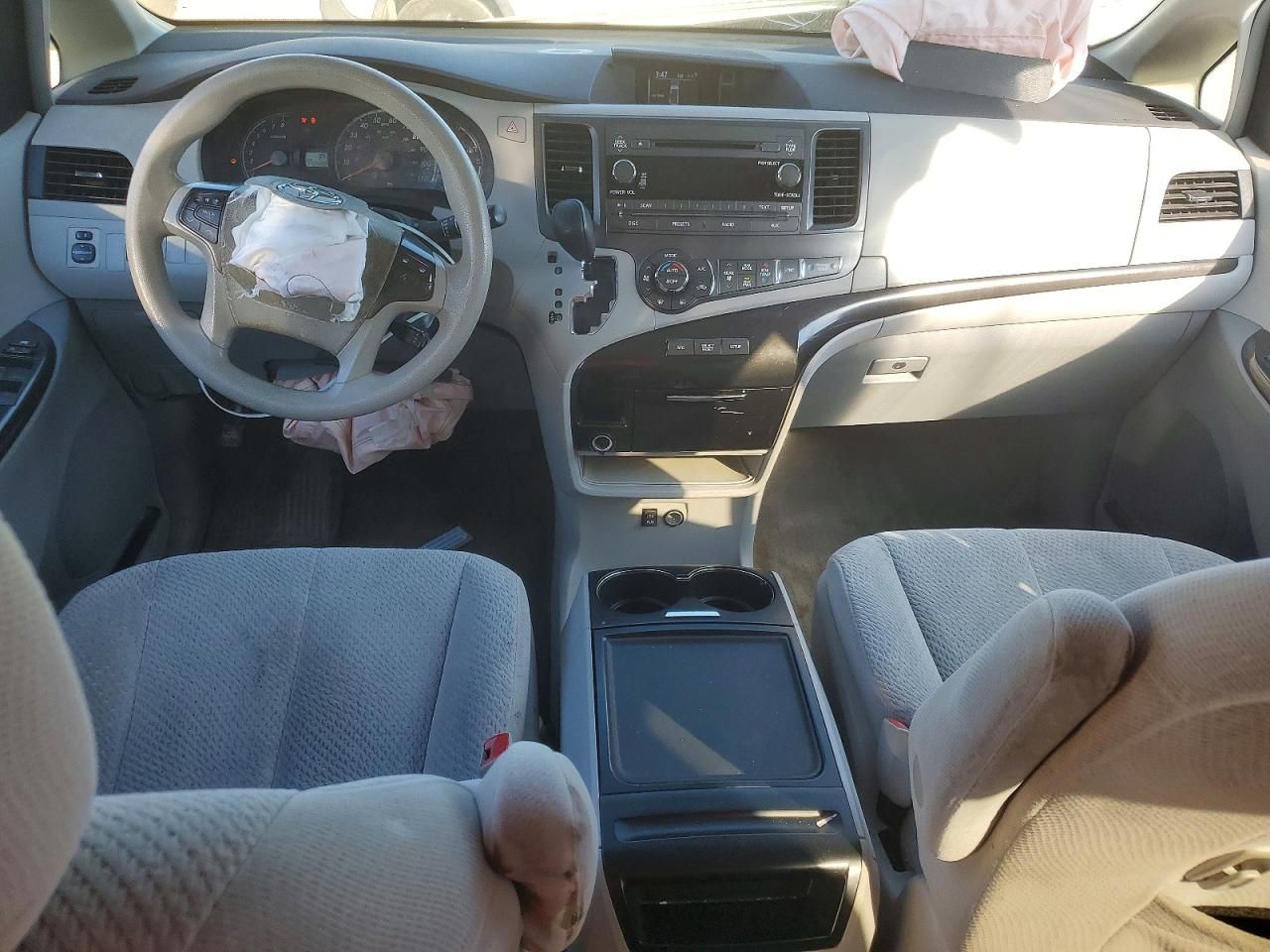 2014 Toyota Sienna le