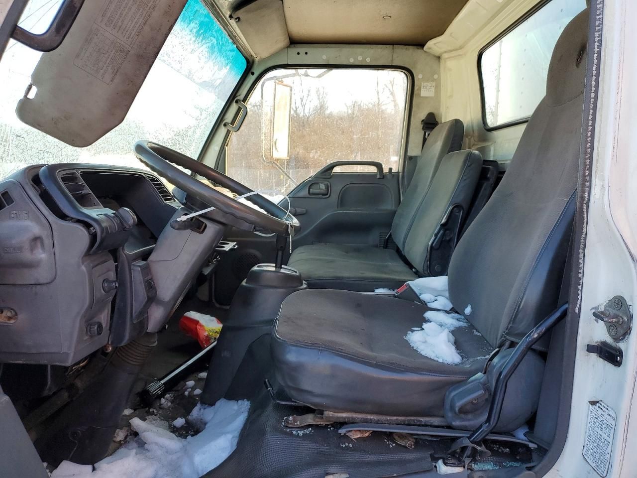 2002 GMC W5 BOX Truck