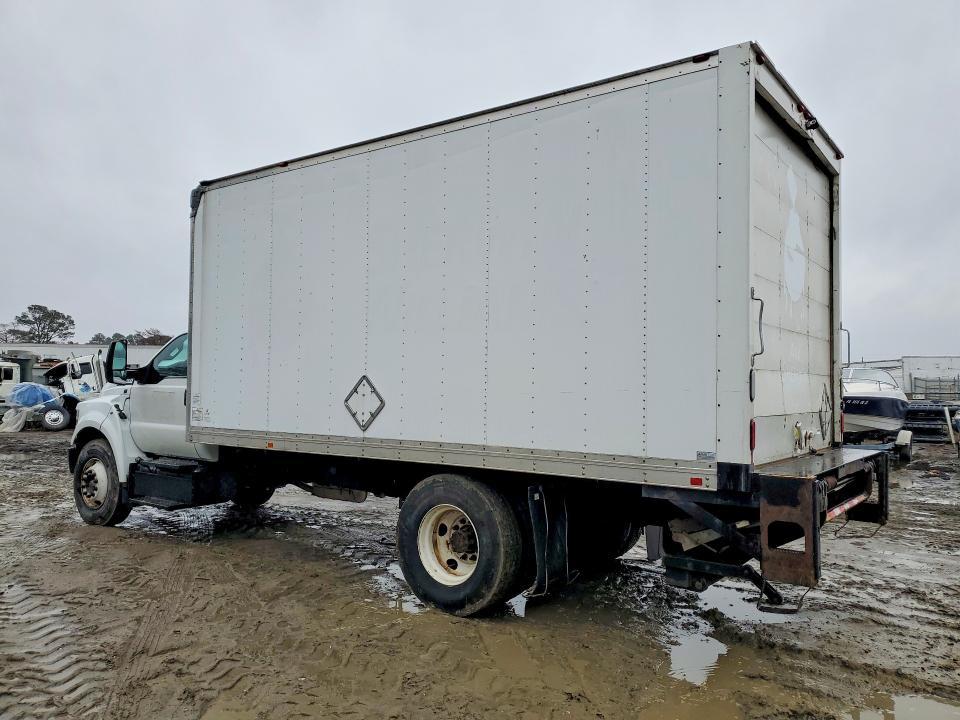 2017 Ford F650 Super Duty box Truck