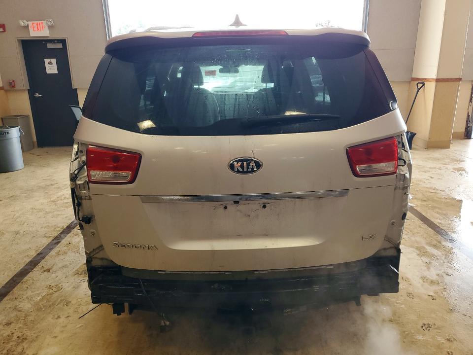 2016 KIA Sedona lx