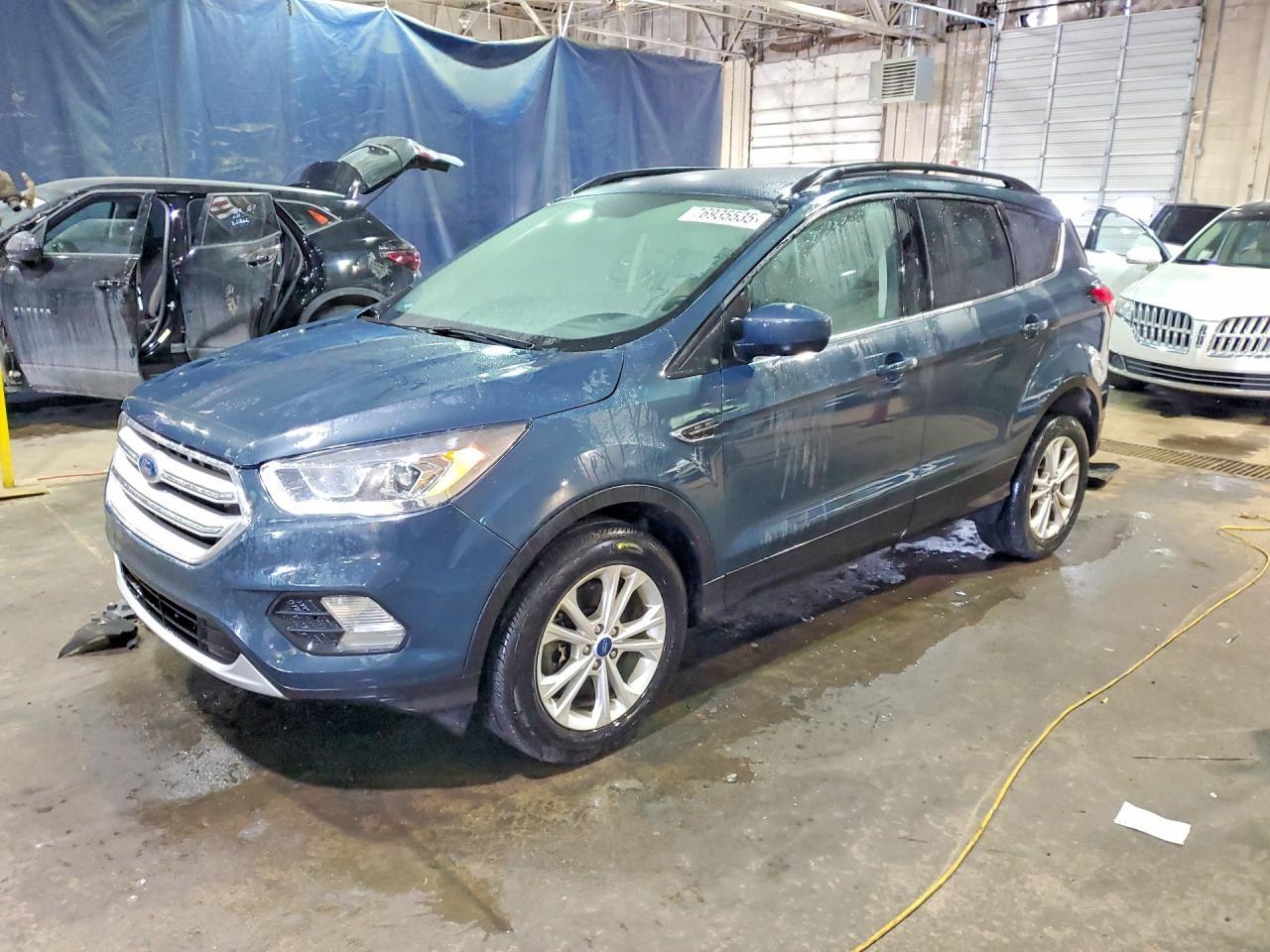 2019 Ford Escape sel