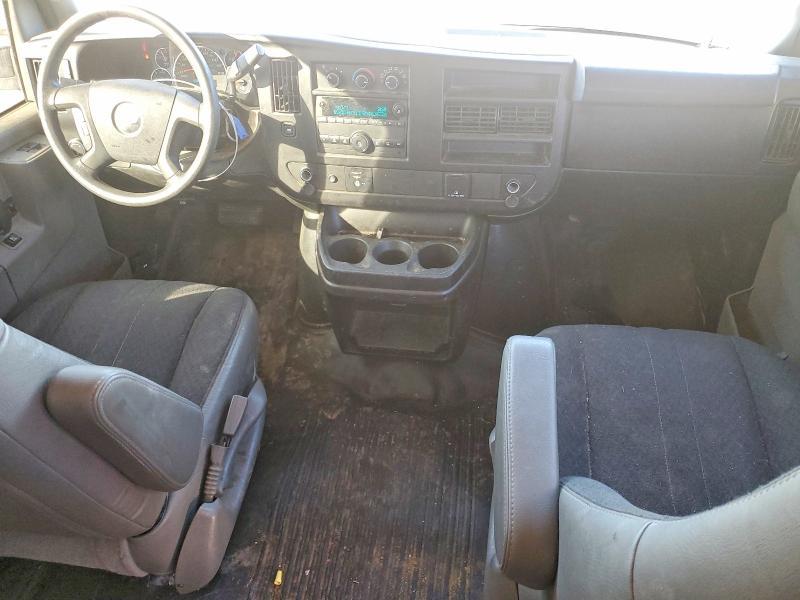 2020 Chevrolet Express G2500