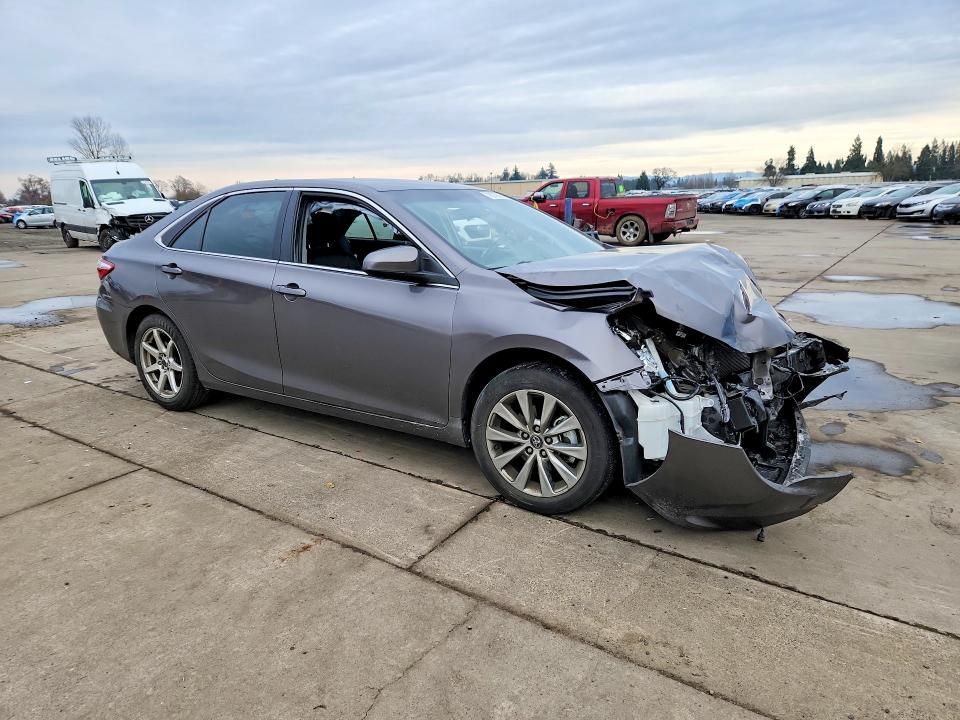 2017 Toyota Camry le