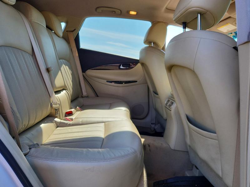 2016 Infiniti Qx50 Base