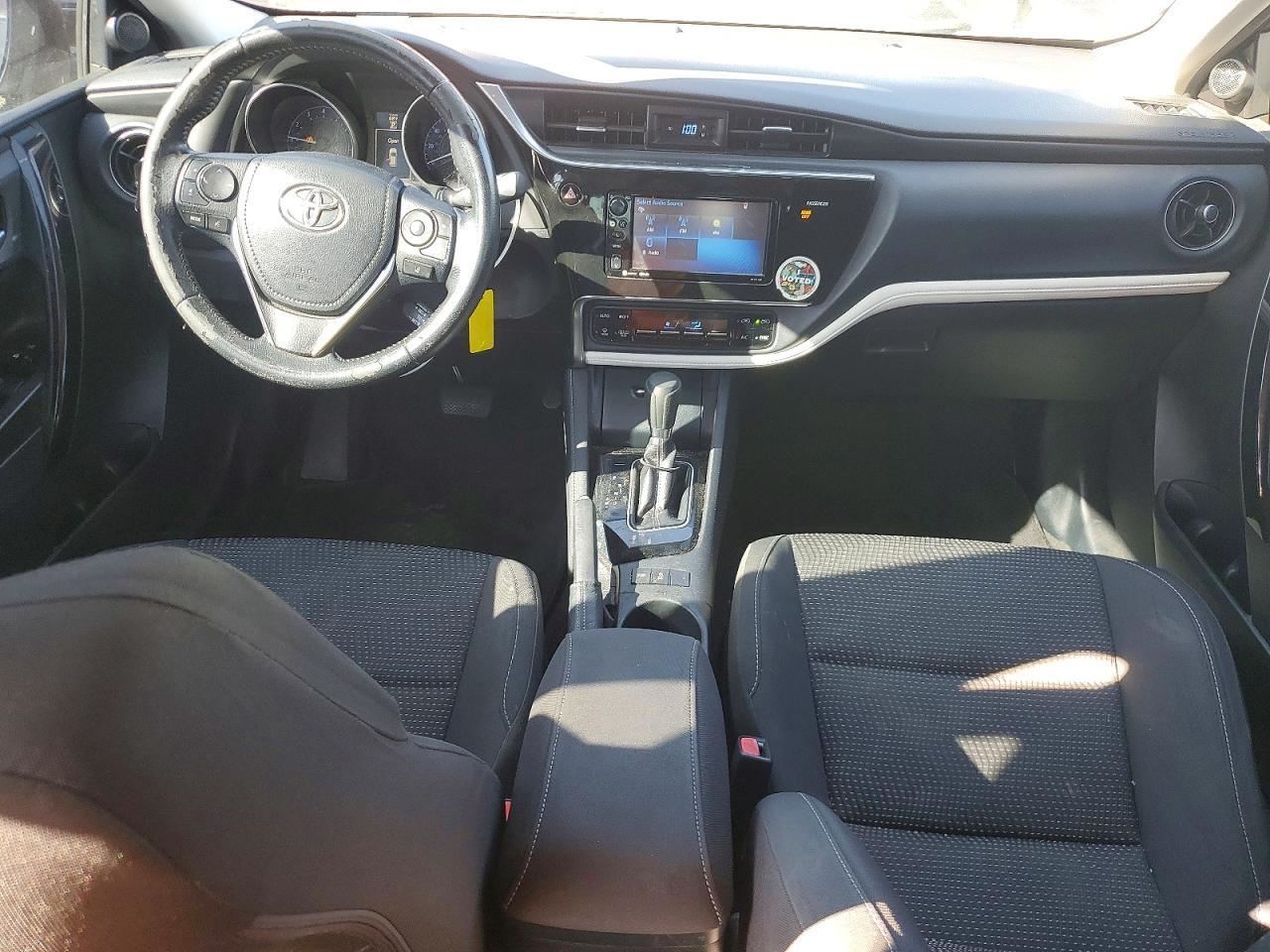 2018 Toyota Corolla im Base