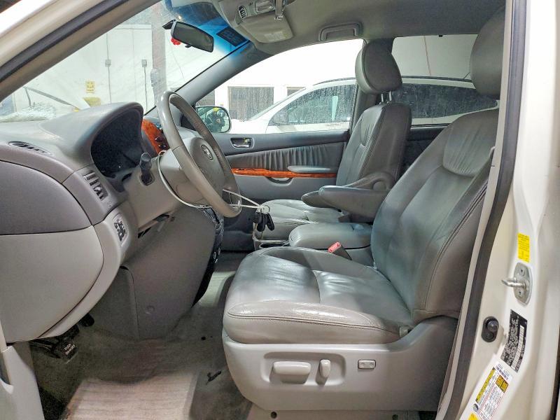 2010 Toyota Sienna xle