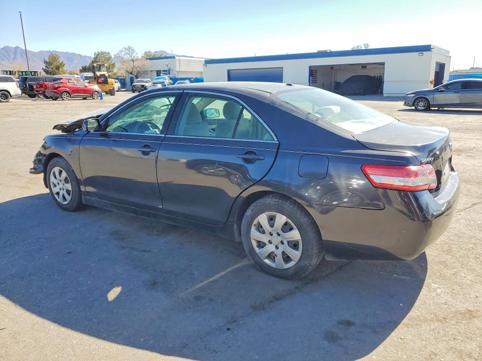 2010 Toyota Camry le