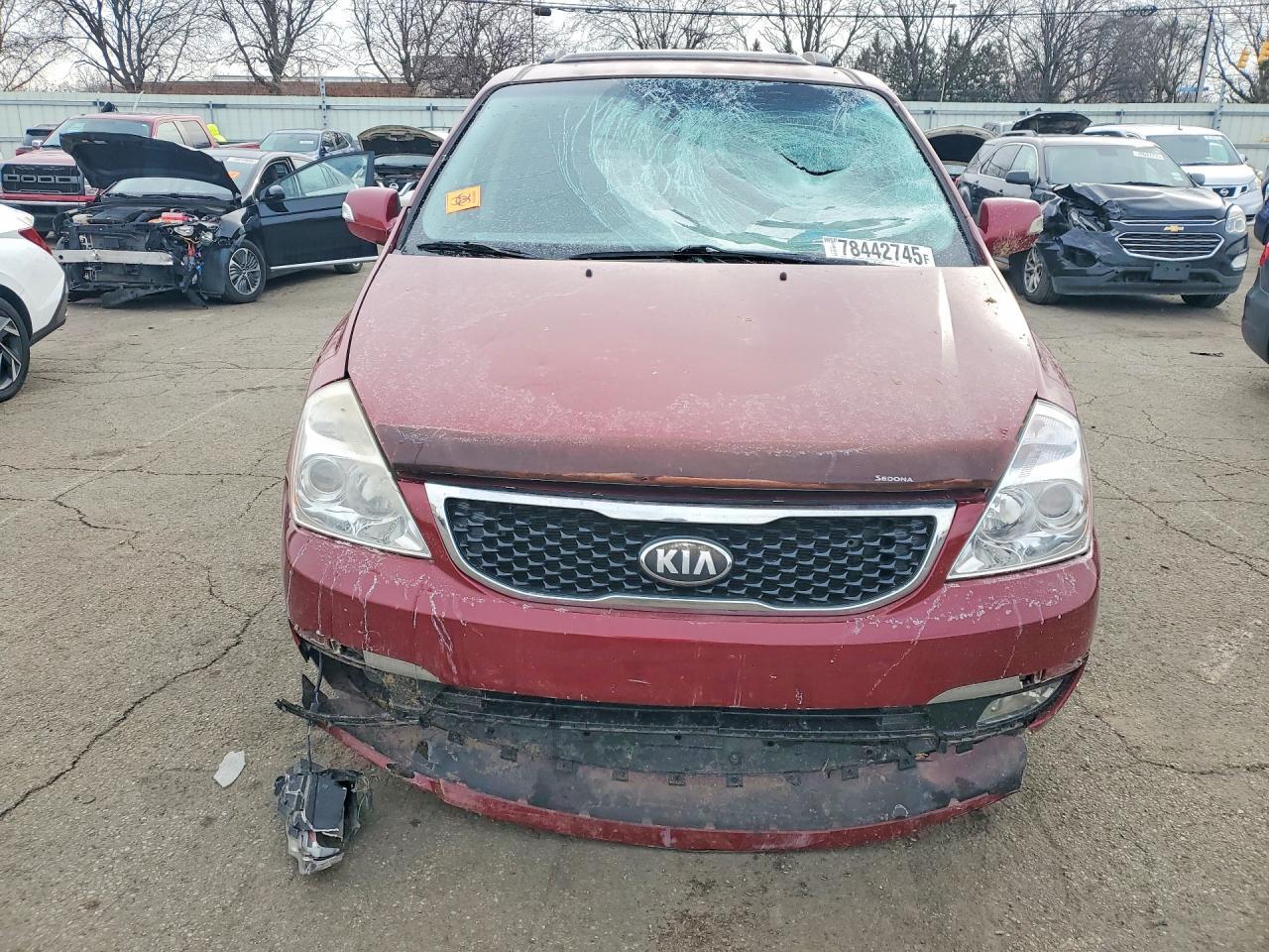 2014 KIA Sedona ex