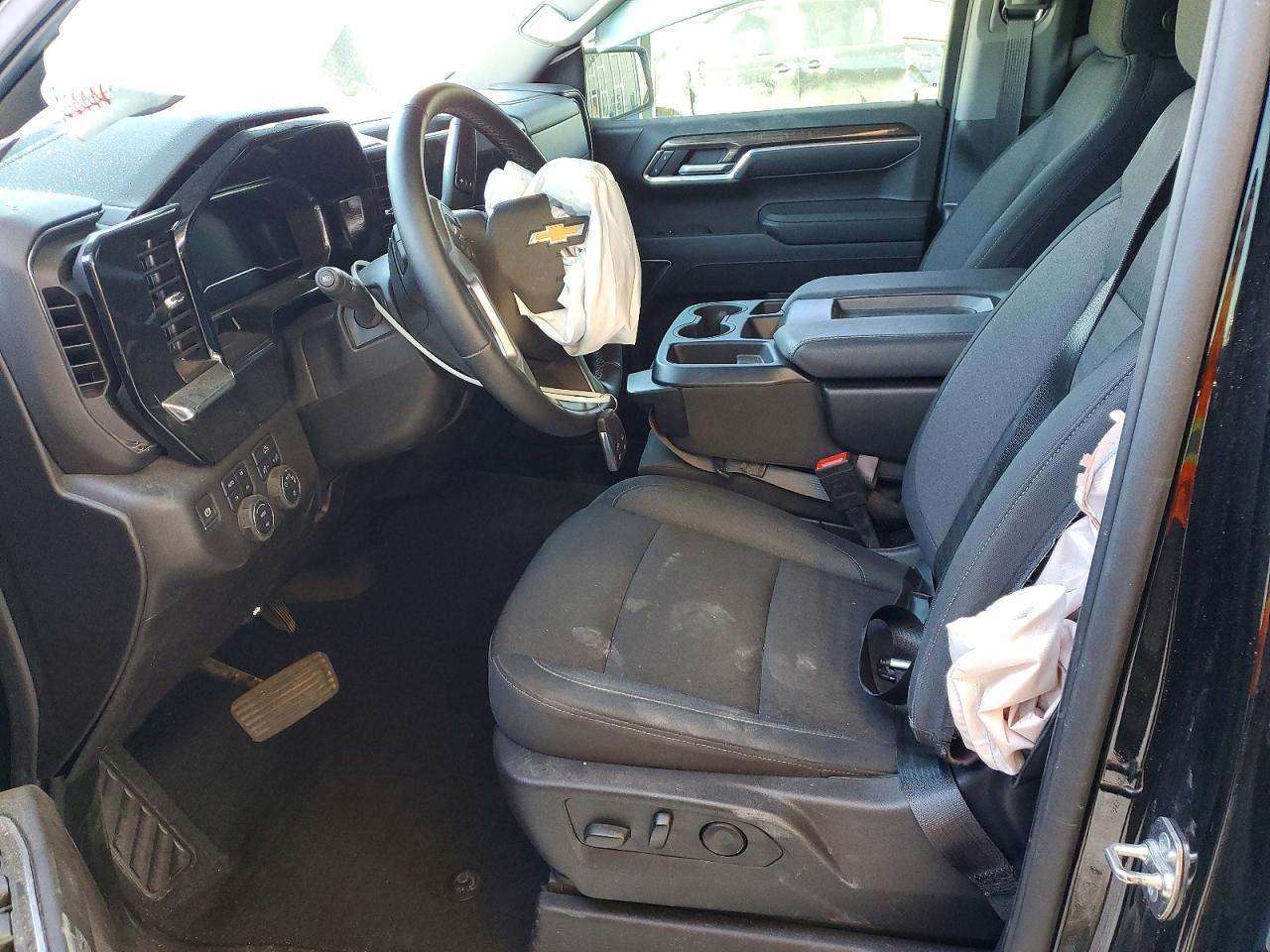 2025 Chevrolet Silverado K1500 LT