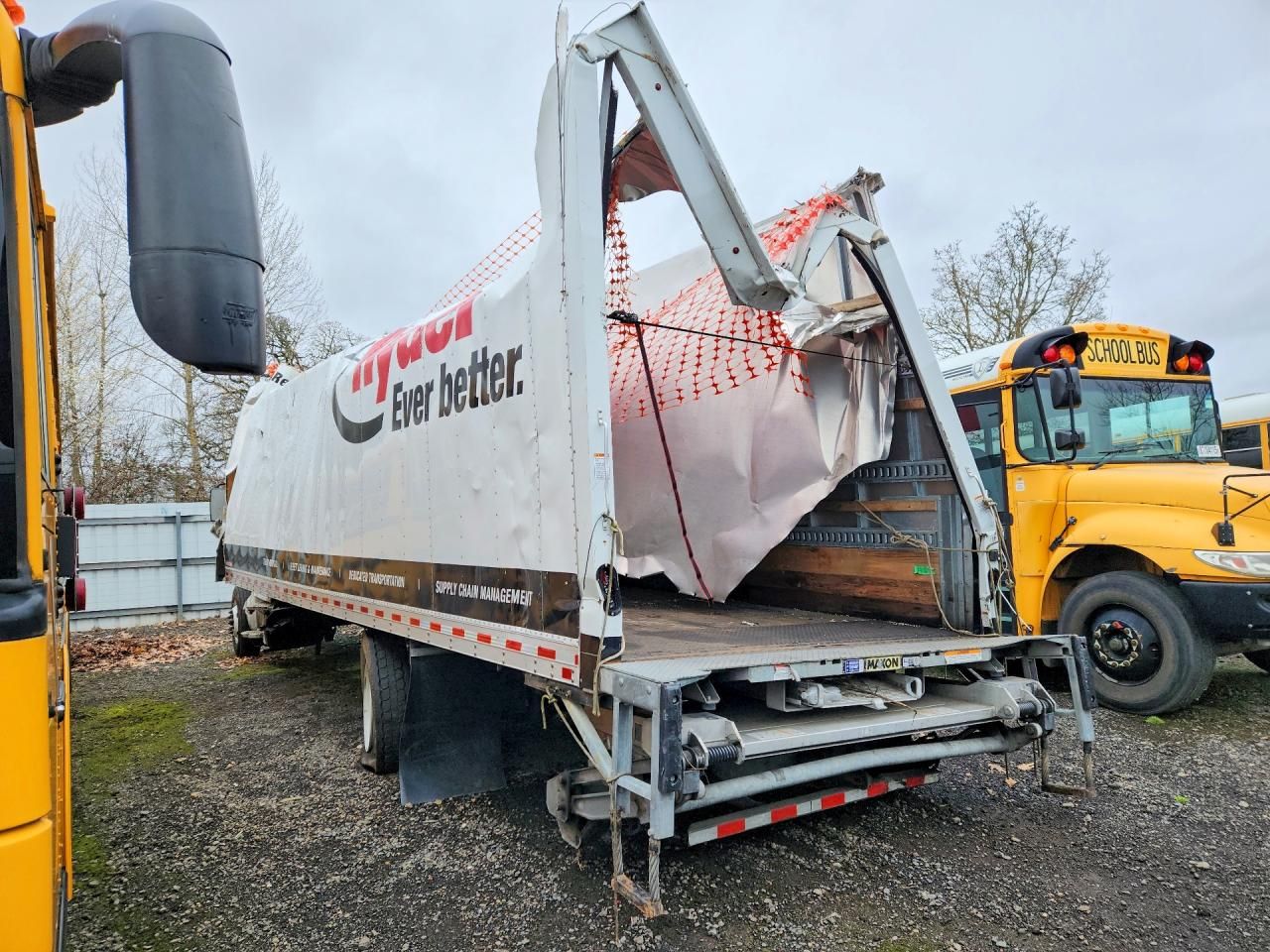 2022 Freightliner Business Class M2 BOX Truck