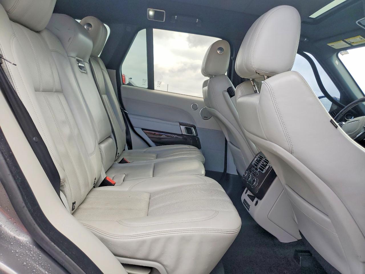 2014 Land Rover Range Rover hse