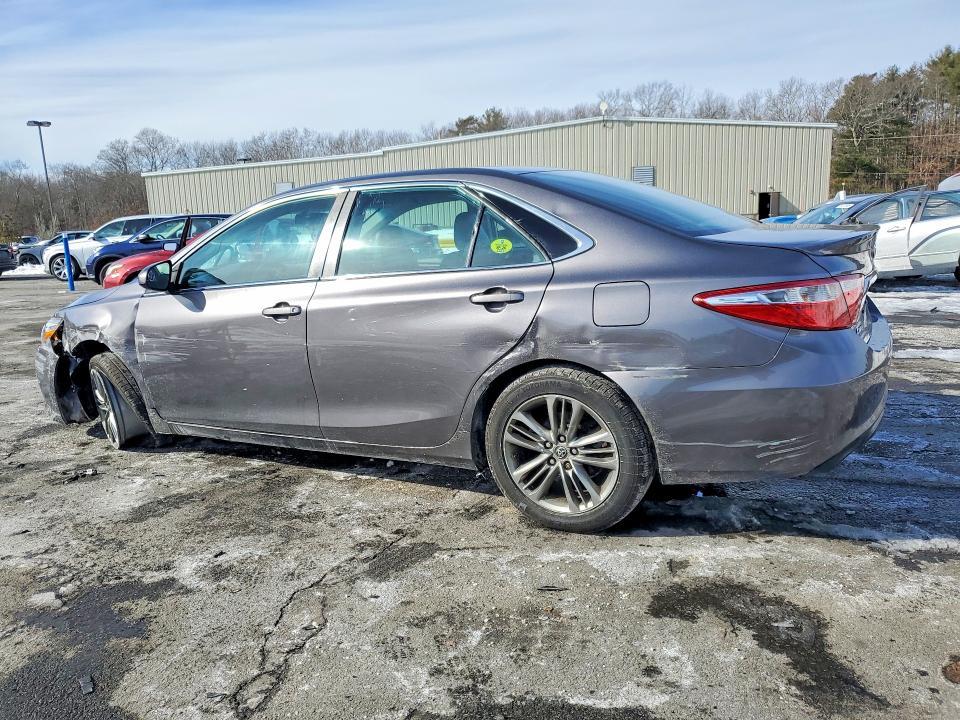 2015 Toyota Camry le