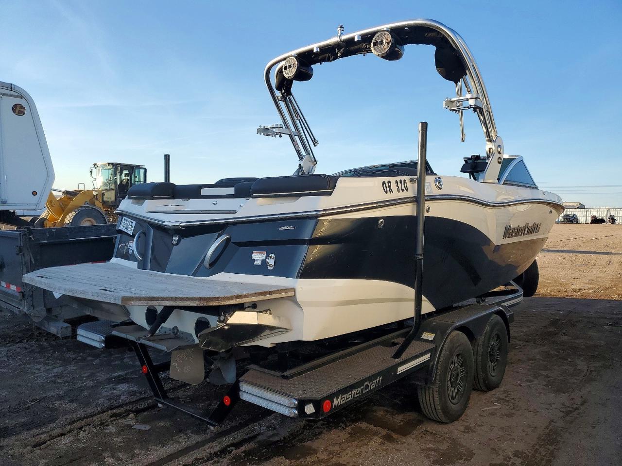 2019 Mastercraft XT22-Inboard Engine
